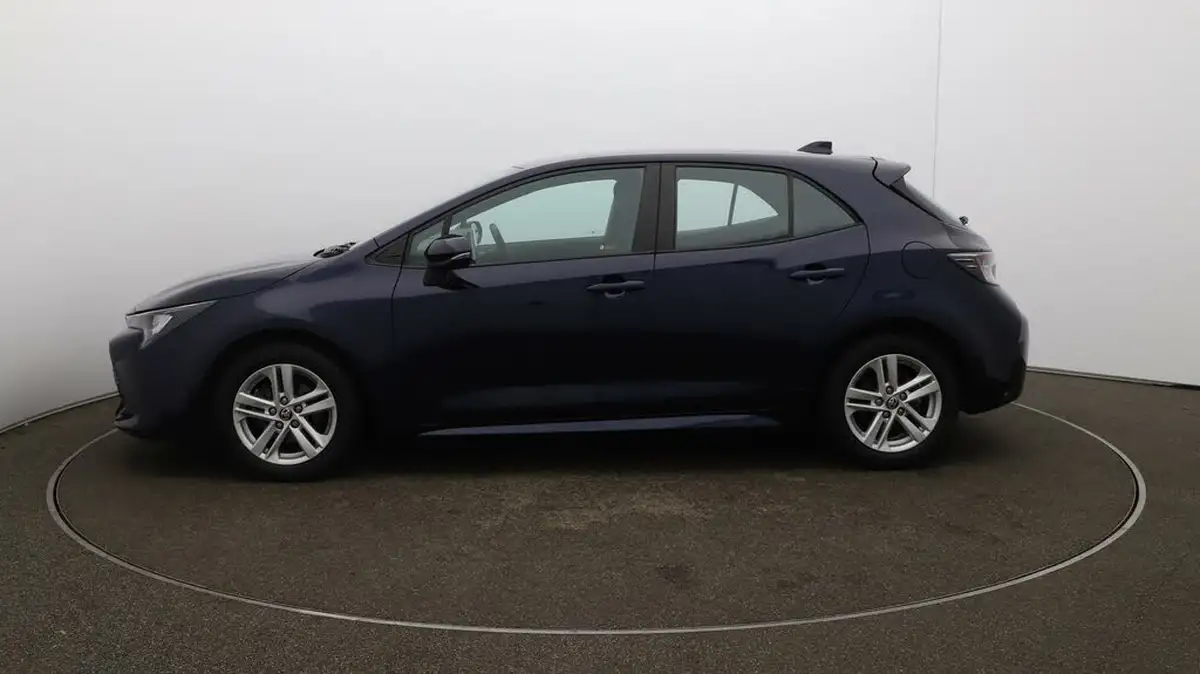 2022-toyota-corolla-18-vvt-i-icon-tech-trk-hatchback-5d-big-56