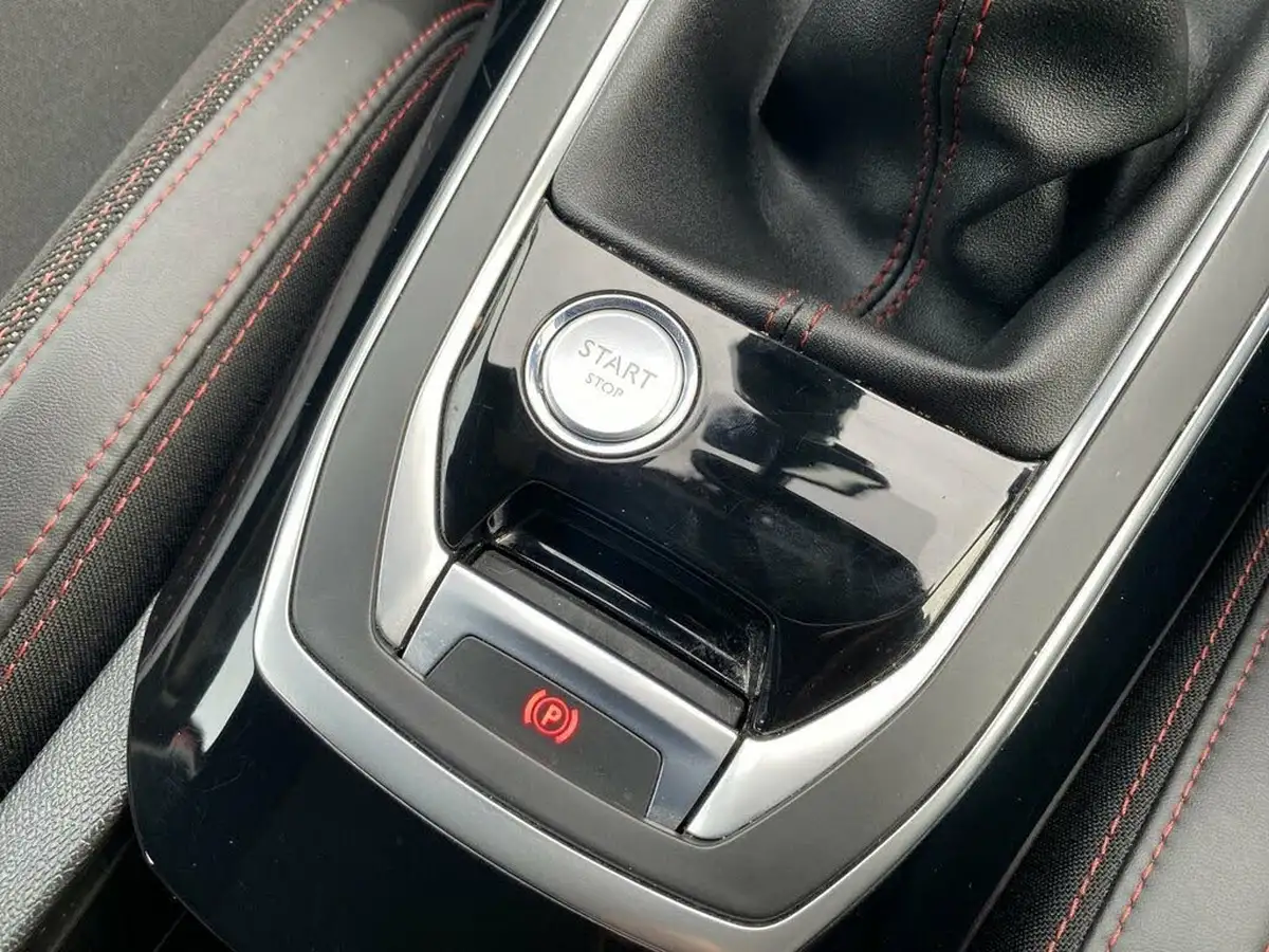 2018-peugeot-308-20-bluehdi-gt-line-big-30