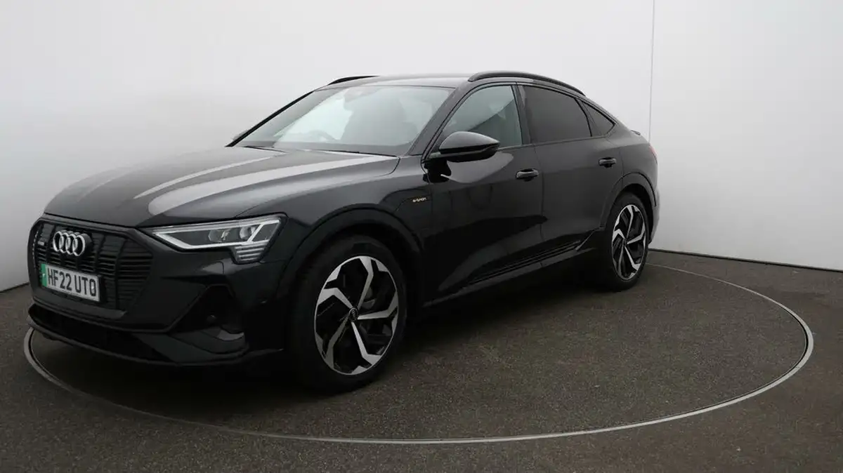 2022-audi-e-tron-55e-black-edition-sportback-big-3