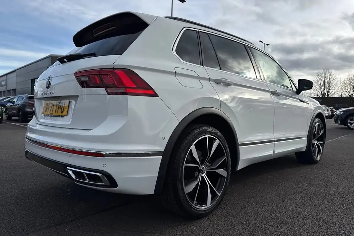 2022-volkswagen-tiguan-15-tsi-r-line-big-33