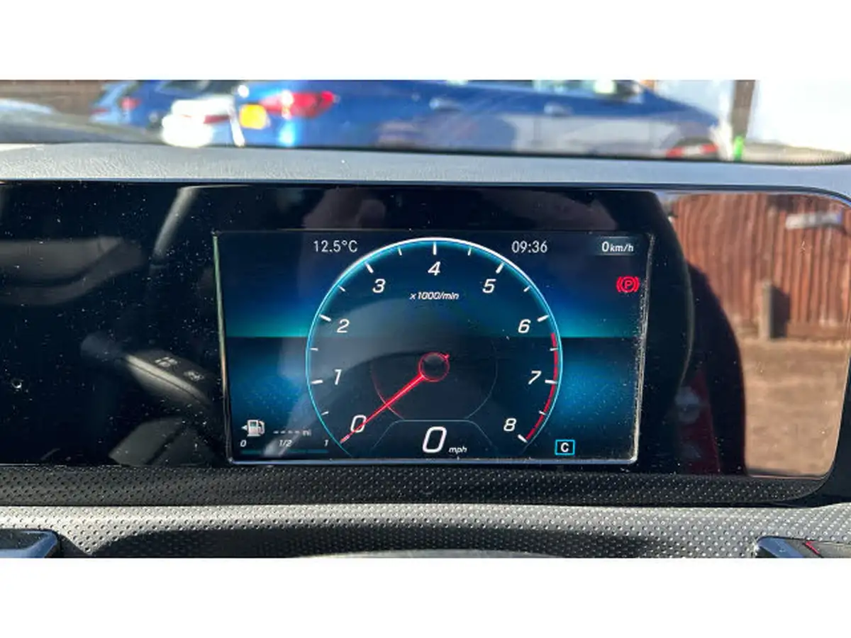 2019-mercedes-benz-a-class-13-a180-amg-line-hatchback-5d-big-17