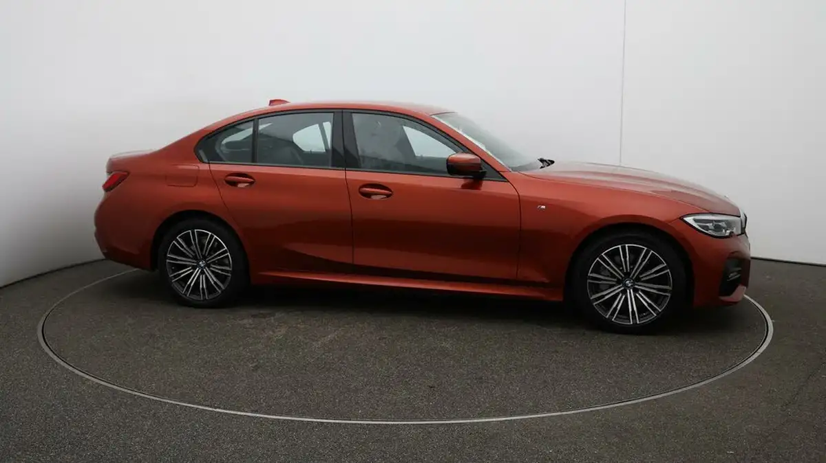 2020-bmw-3-series-20-330e-m-sport-saloon-4d-big-42
