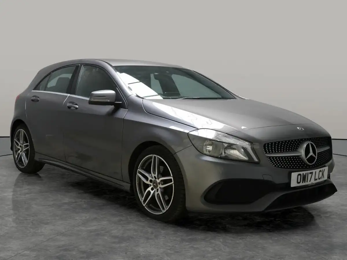 2017-mercedes-benz-a-class-15d-a180d-amg-line-ss-big-6