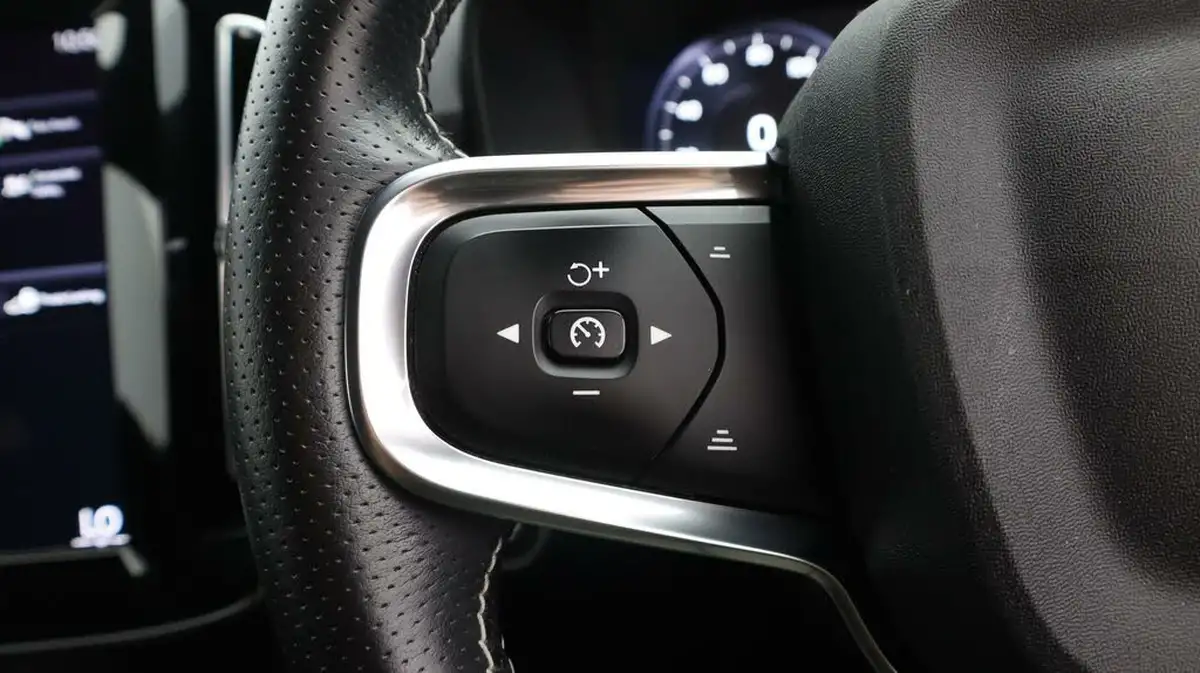 2021-volvo-xc40-15-t3-r-design-163bhp-geartronic-big-24