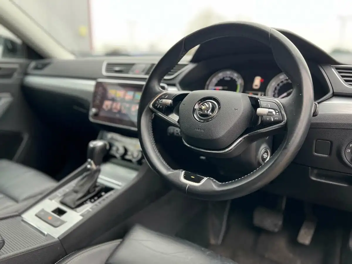 2021-skoda-superb-14-tsi-se-technology-156ps-estate-big-16