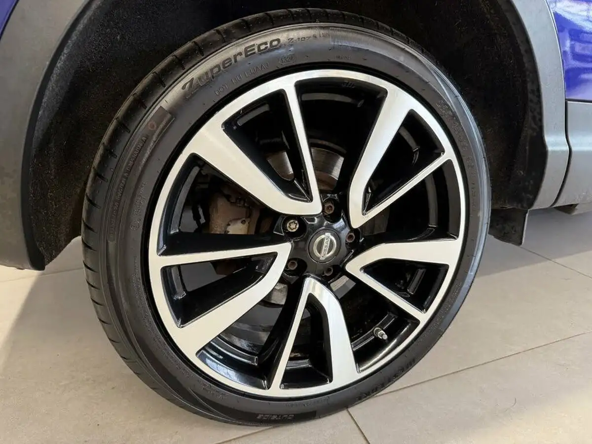 2014-nissan-qashqai-16dci-tekna-4x4-big-13