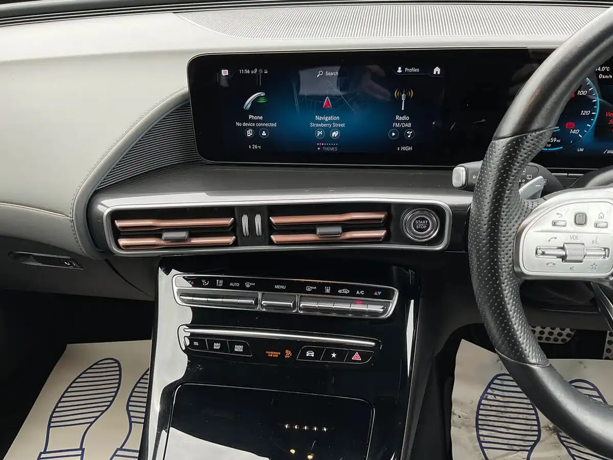 2020-mercedes-benz-eqc-e-eqc-400-amg-line-big-18