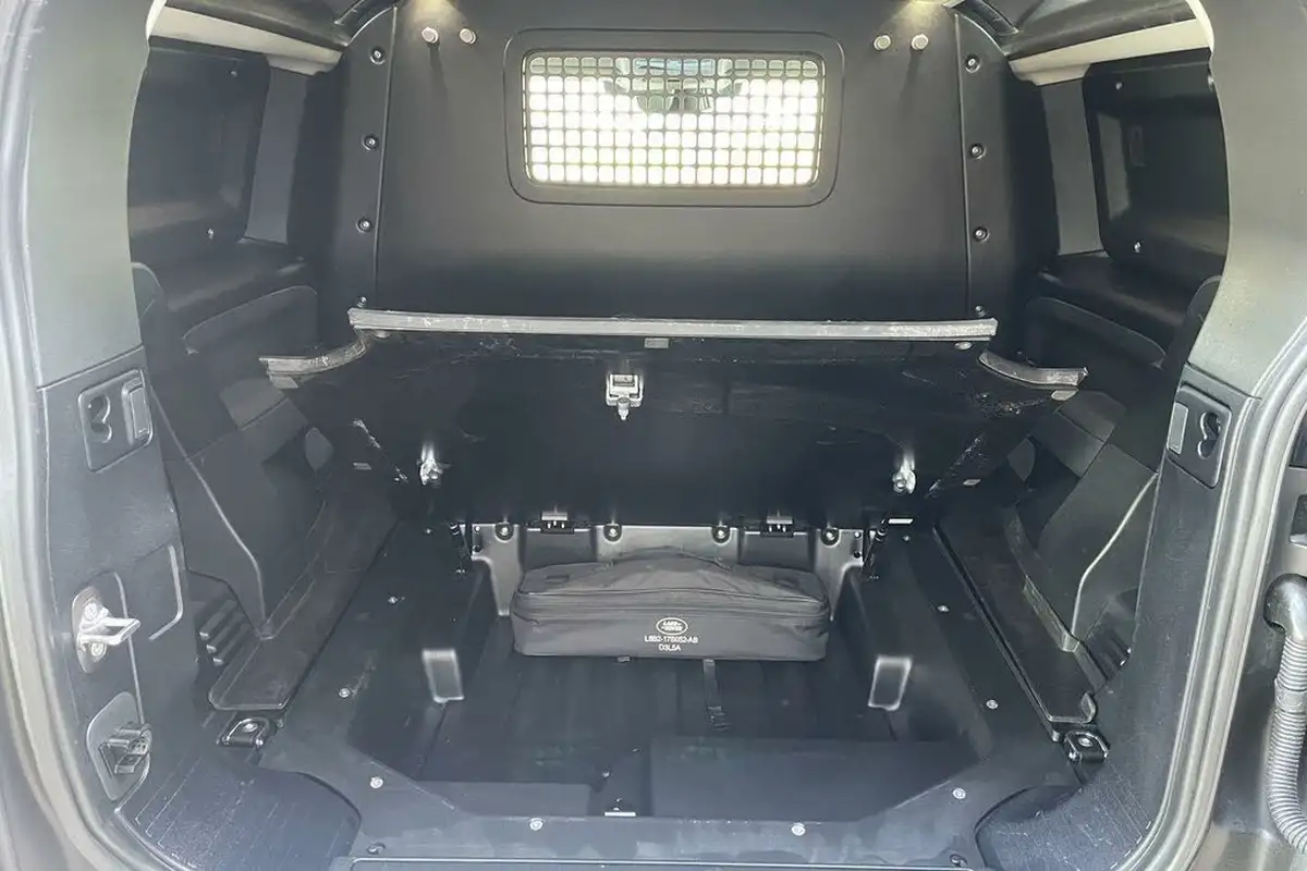 2023-land-rover-90-defender-30-d250-hard-top-se-90-2997cc-big-37