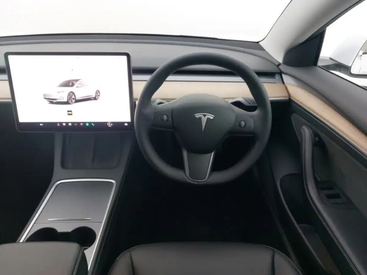 2022-tesla-model-3-e-long-range-big-6