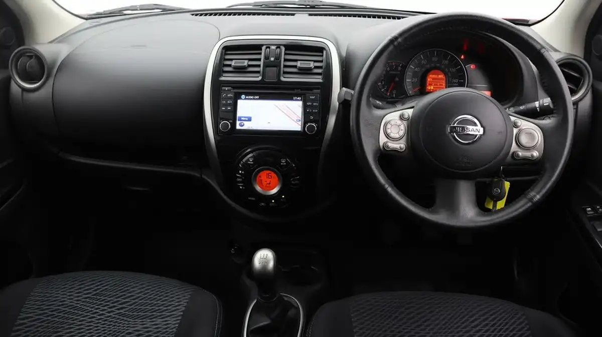 2017-nissan-micra-12-n-tec-big-12