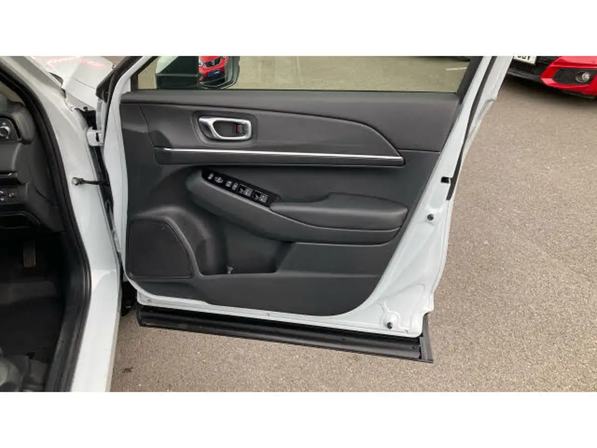 2023-honda-hr-v-15-i-mmd-advance-big-26