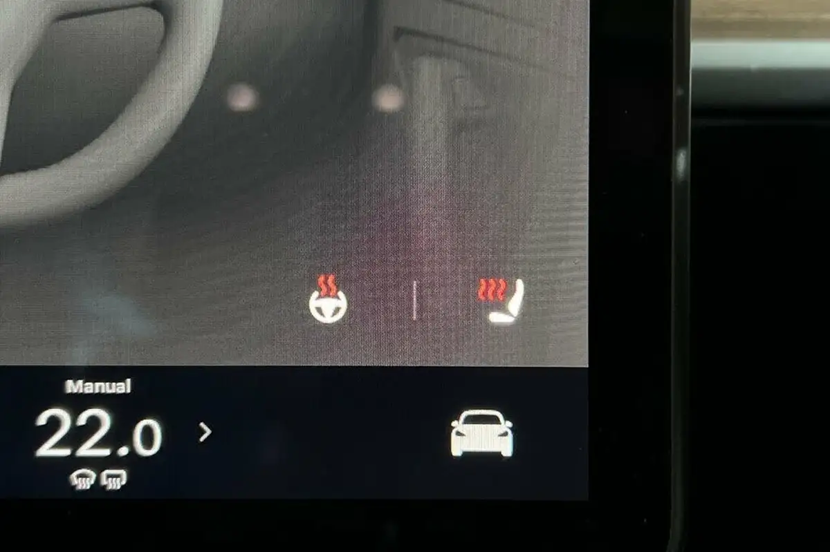 2021-tesla-model-3-e-performance-4x4-big-16
