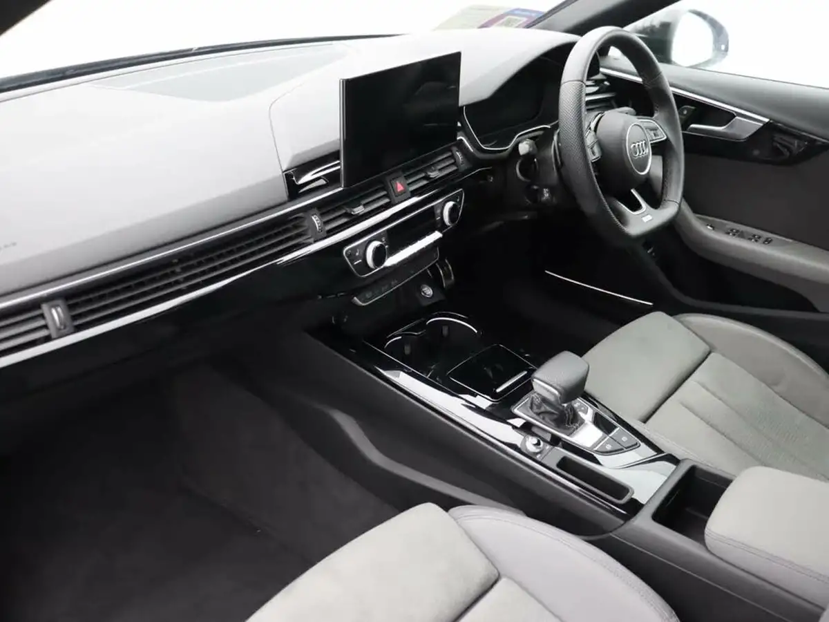 2023-audi-a4-20-40-tfsi-black-edition-big-7