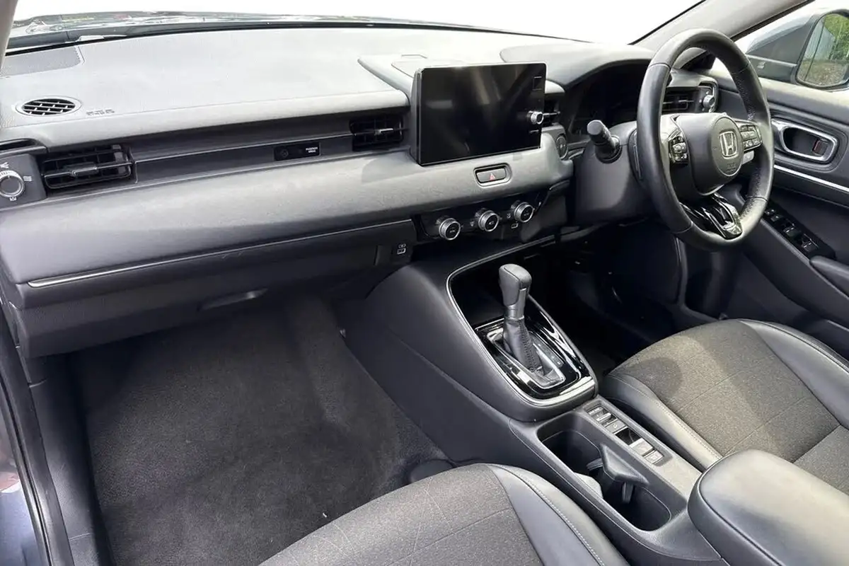 2022-honda-hr-v-15-i-mmd-advance-big-15