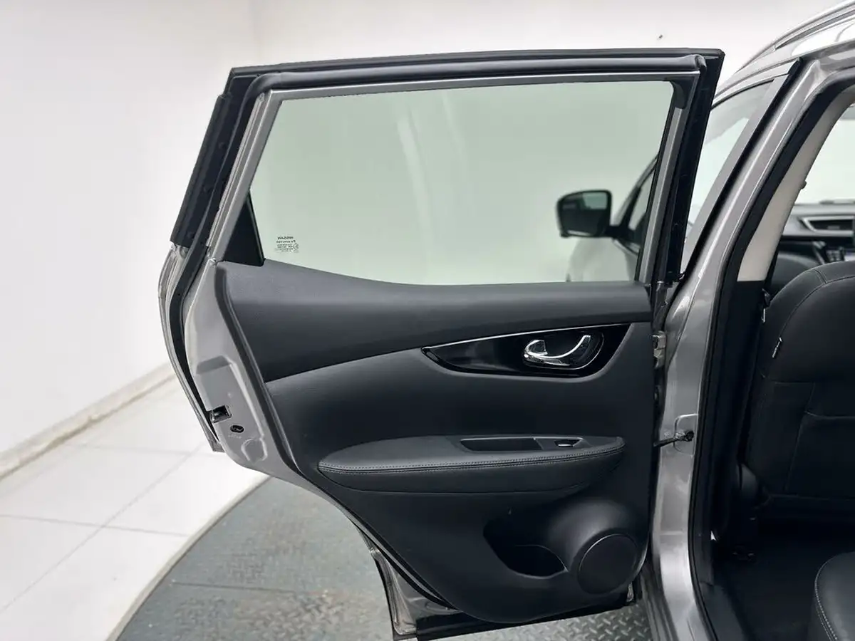 2015-nissan-qashqai-16dci-tekna-xtronic-cvt-big-31