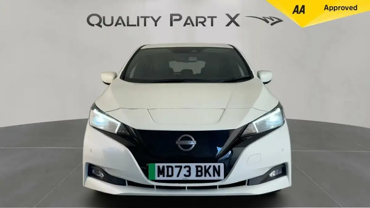 2023-nissan-leaf-e-tekna-39kwh-big-7