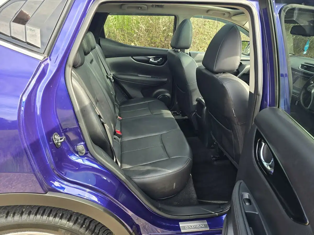 2016-nissan-qashqai-12-dig-t-tekna-big-41