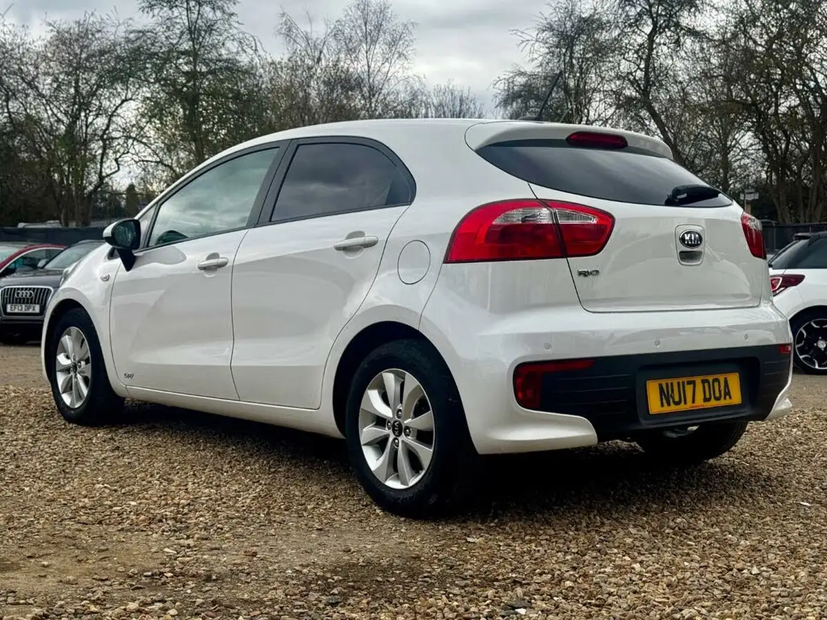 2017-kia-rio-125-sr7-5d-big-7