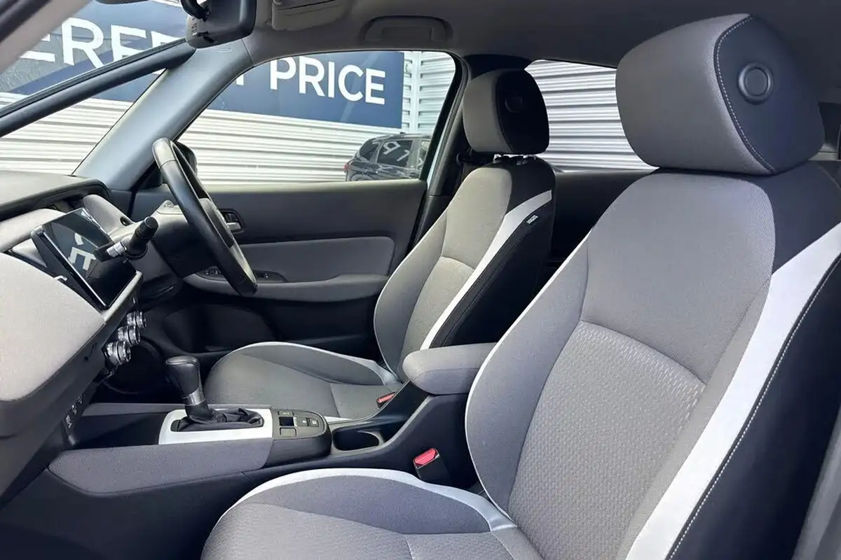 2020-honda-jazz-15-i-mmd-crosstar-ex-big-39