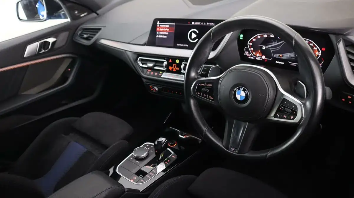 2021-bmw-1-series-20-m135i-xdrive-big-9