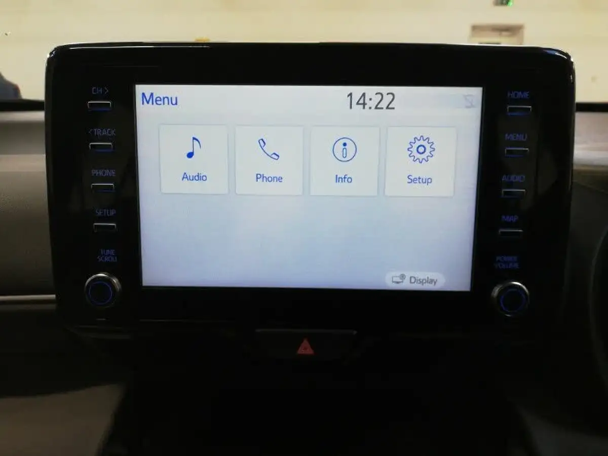 2021-toyota-yaris-cross-15-vvt-i-icon-big-13
