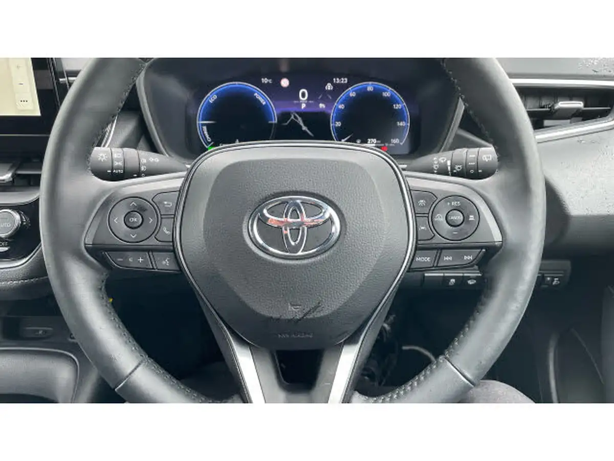 2024-toyota-corolla-18-vvt-i-icon-touring-sports-big-7