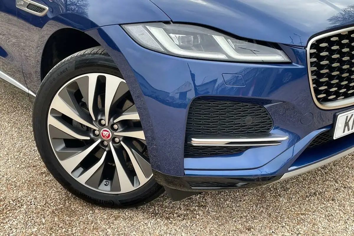 2021-jaguar-f-pace-20-d200-hse-mhev-big-5