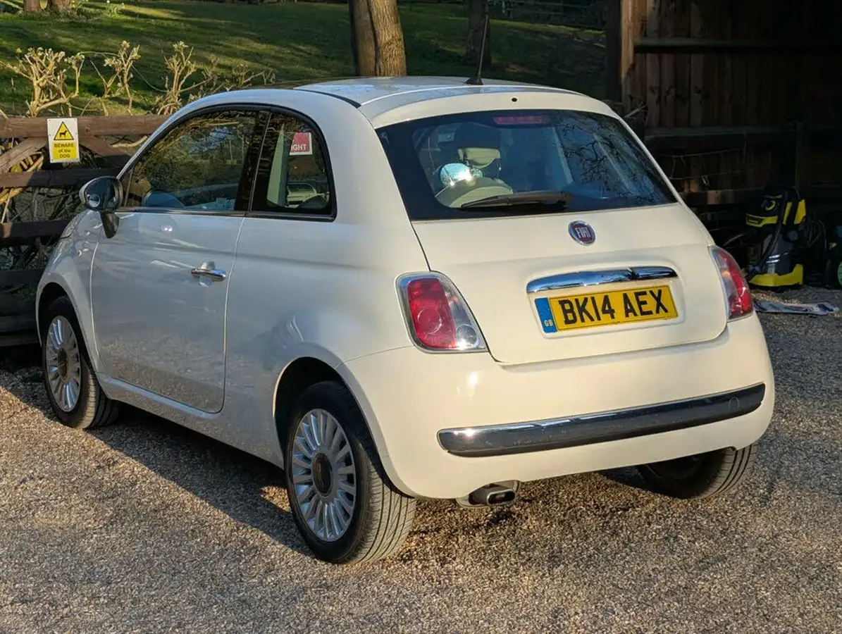 2014-fiat-500-12-lounge-big-9