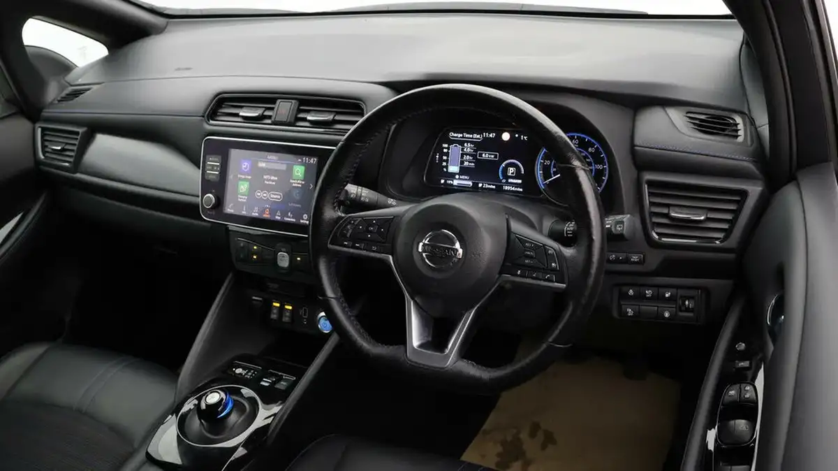 2021-nissan-leaf-e-n-connecta-big-8