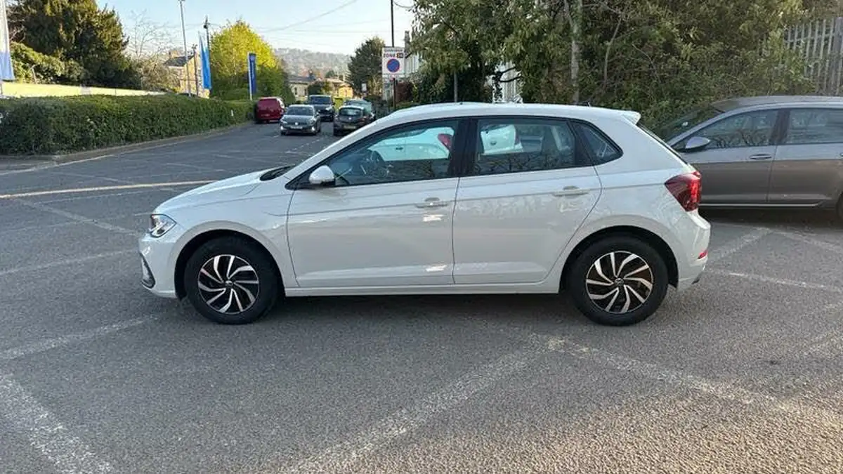2023-volkswagen-polo-10-tsi-life-big-36