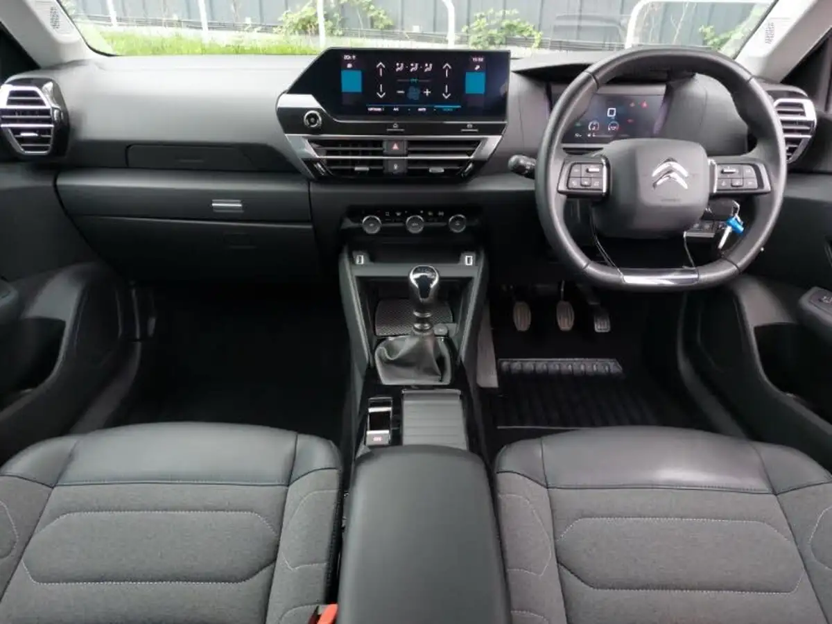 2022-citroen-c4-12-puretech-sense-plus-big-2
