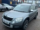 2012-skoda-yeti-20td-urban-small-14
