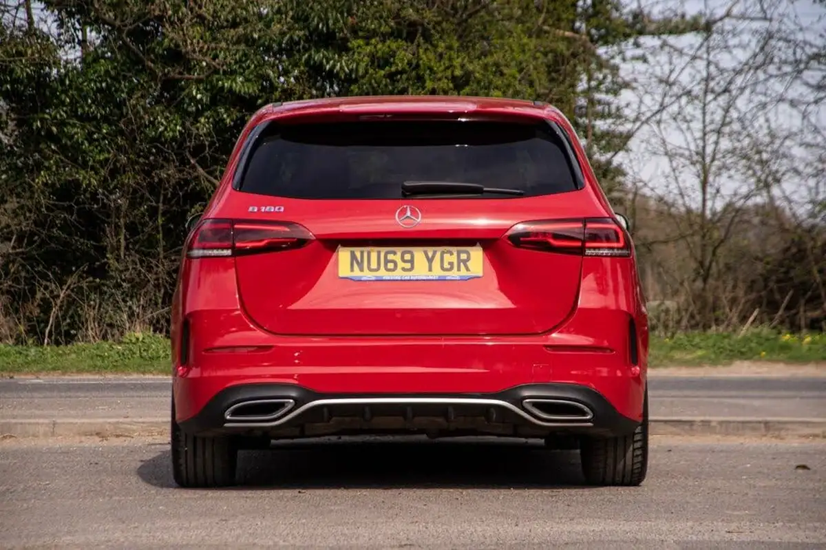 2020-mercedes-benz-b-class-13-b180-amg-line-7g-dct-big-4