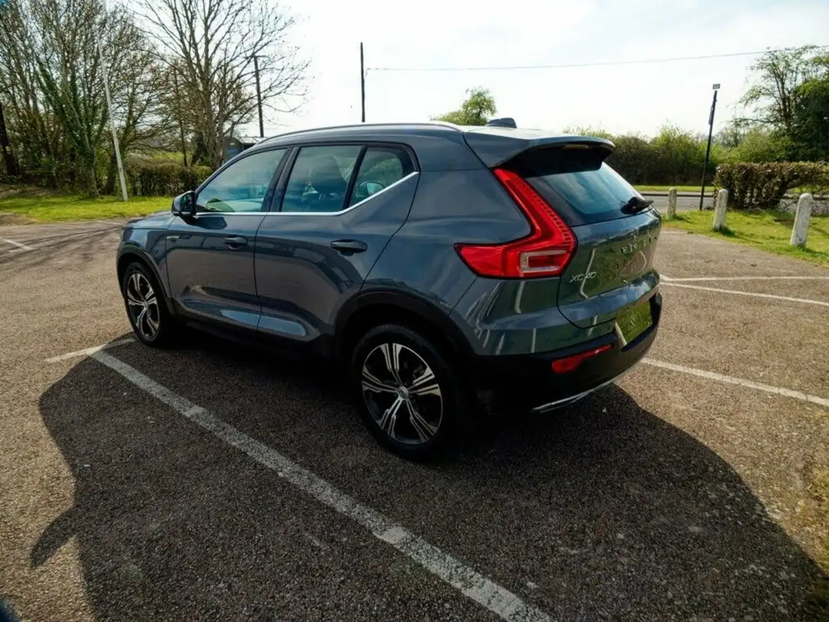 2019-volvo-xc40-20td-d4-inscription-pro-big-17