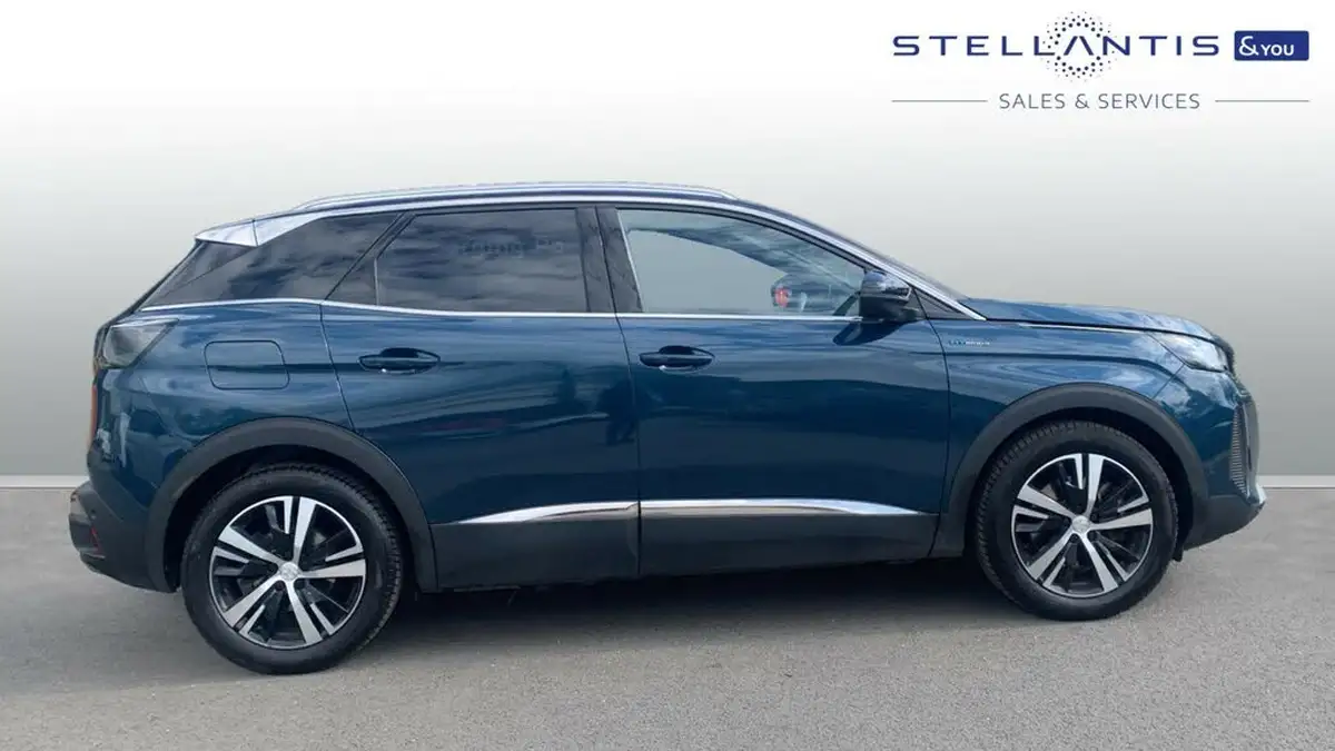 2022-peugeot-3008-suv-16-puretech-gt-premium-300bhp-4wd-hybrid4-e-eat8-big-1