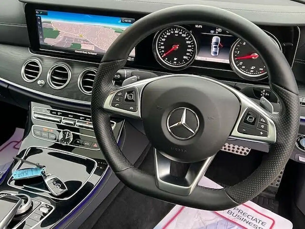 2017-mercedes-benz-e-class-30d-e350d-amg-line-premiumss-saloon-4d-big-14