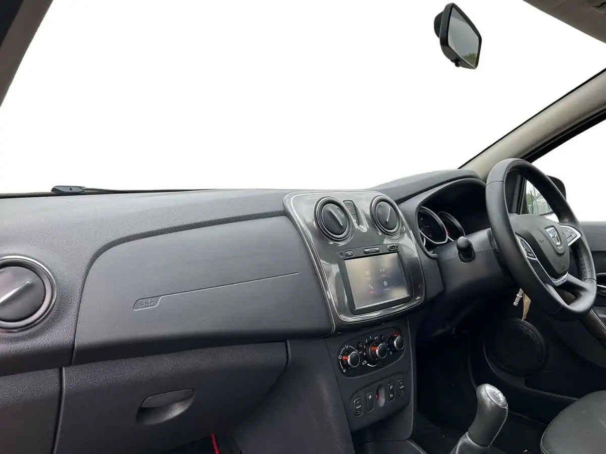 2018-dacia-sandero-stepway-09-tce-laureate-big-6