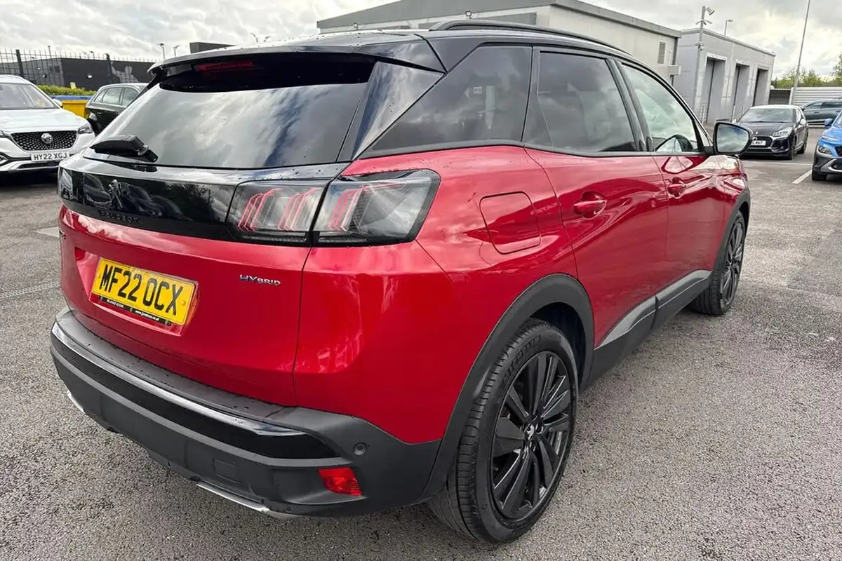 2022-peugeot-3008-suv-16-puretech-gt-225bhp-hybrid-e-eat8-big-36