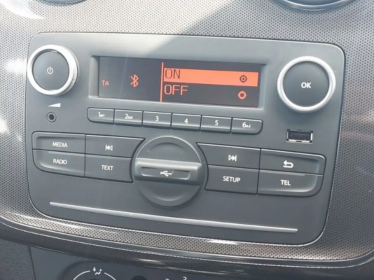 2017-dacia-sandero-stepway-09-tce-ambiance-big-10