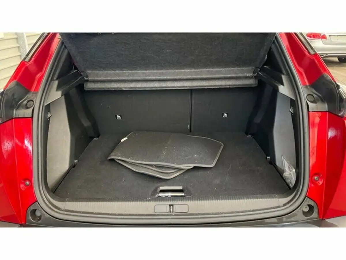 2021-peugeot-2008-suv-e-gt-premium-big-7