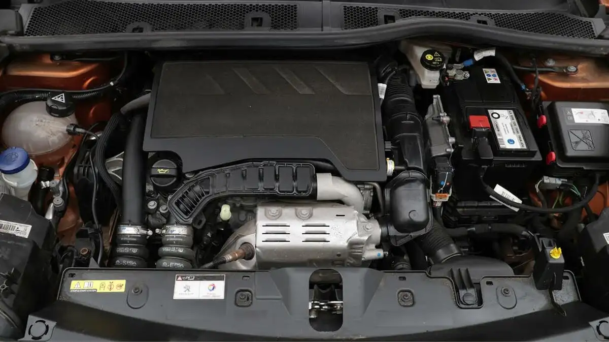 2022-peugeot-2008-suv-12-puretech-gt-big-19