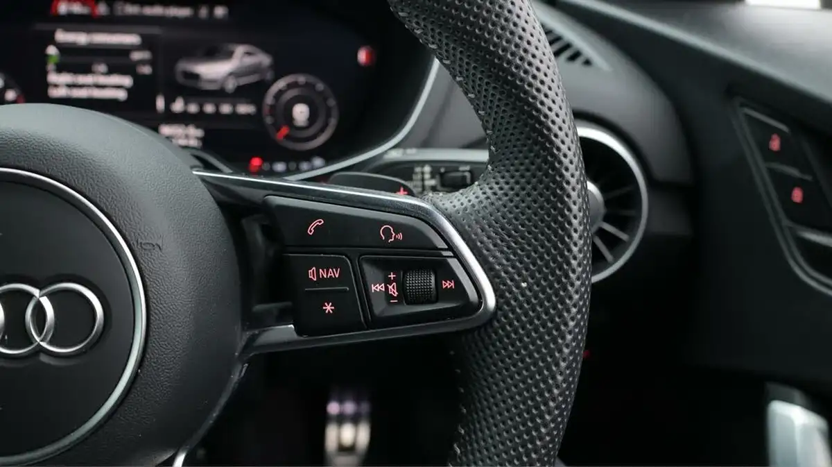 2020-audi-tt-coupe-20-40-tfsi-s-line-big-26