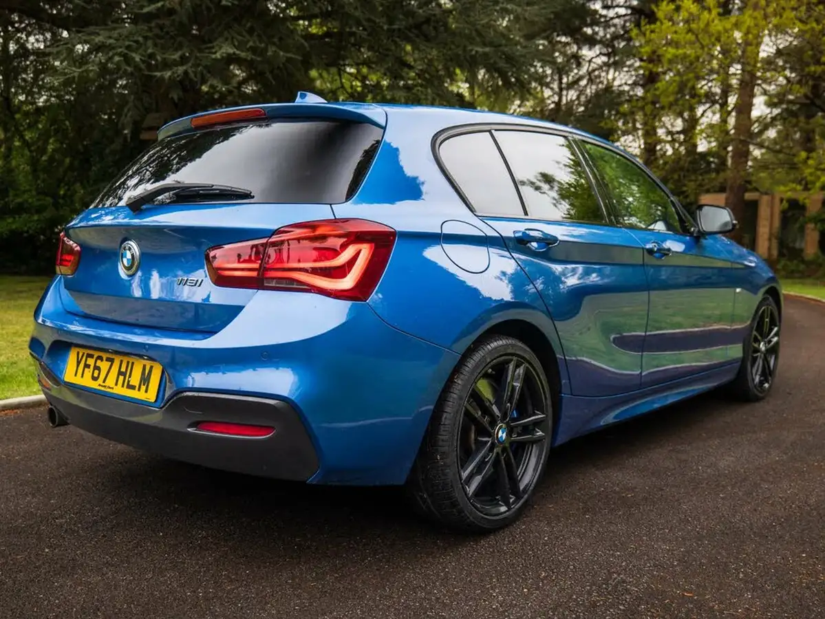 2017-bmw-1-series-15-118i-m-sport-shadow-edition-5d-big-24