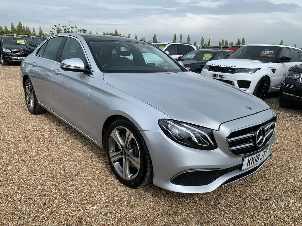 2018-mercedes-benz-e-class-20d-e220d-se-premiumss-saloon-4d-big-0