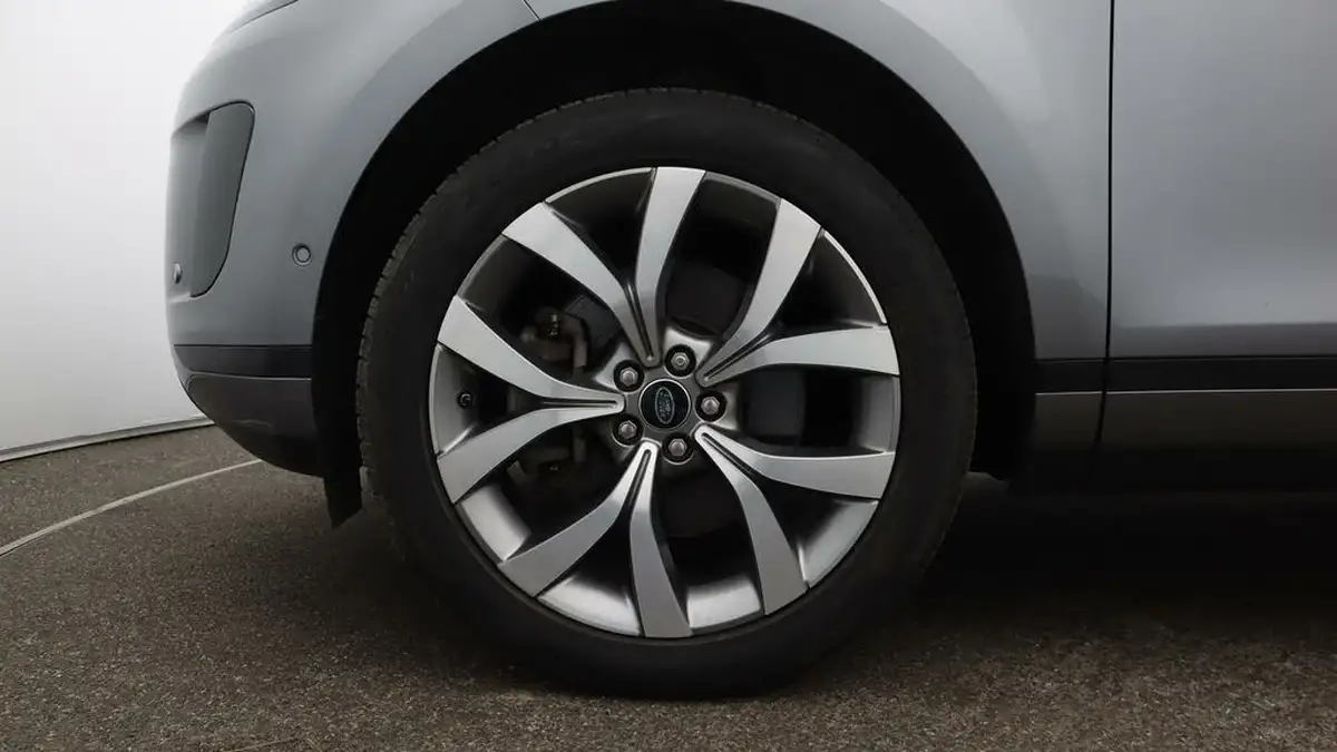 2021-land-rover-range-rover-evoque-15-p300e-r-dynamic-hse-big-18
