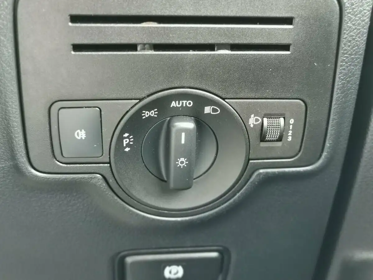 2022-mercedes-benz-vito-e-progressive-l2-big-18