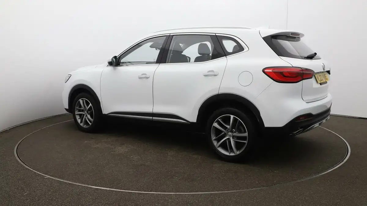2022-mg-hs-15t-gdi-excite-162ps-big-26