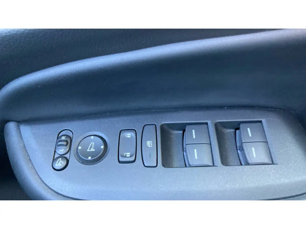 2022-honda-jazz-15-i-mmd-ex-107ps-big-25