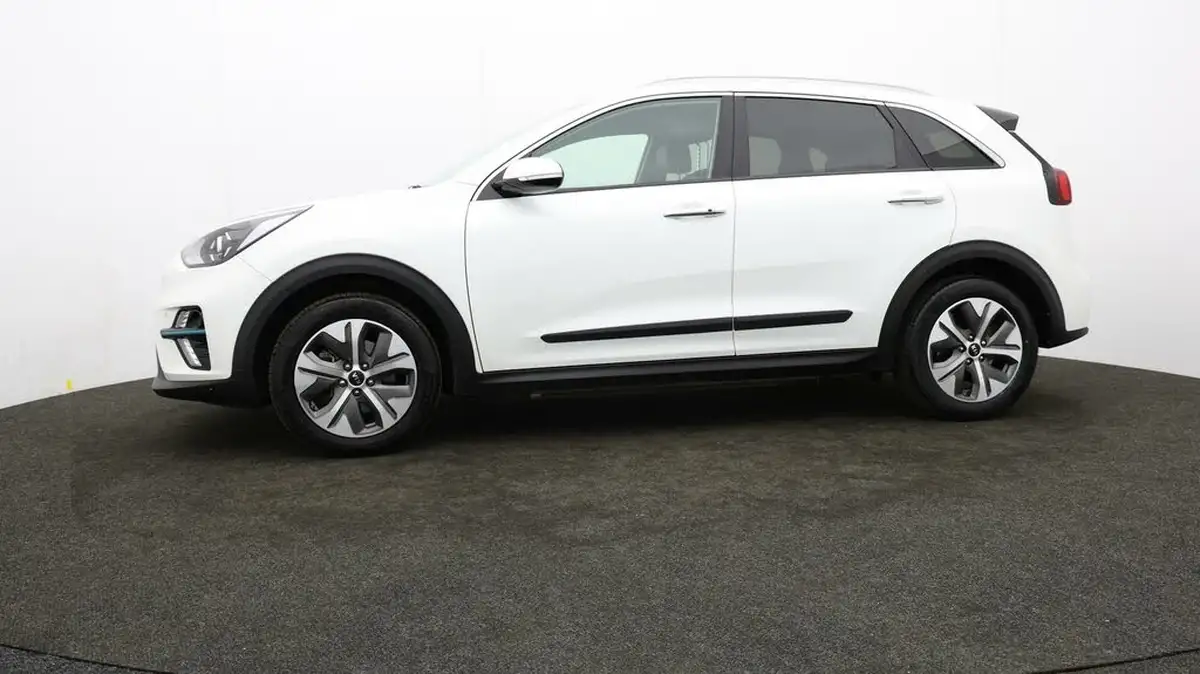 2021-kia-e-niro-ev-3-big-58