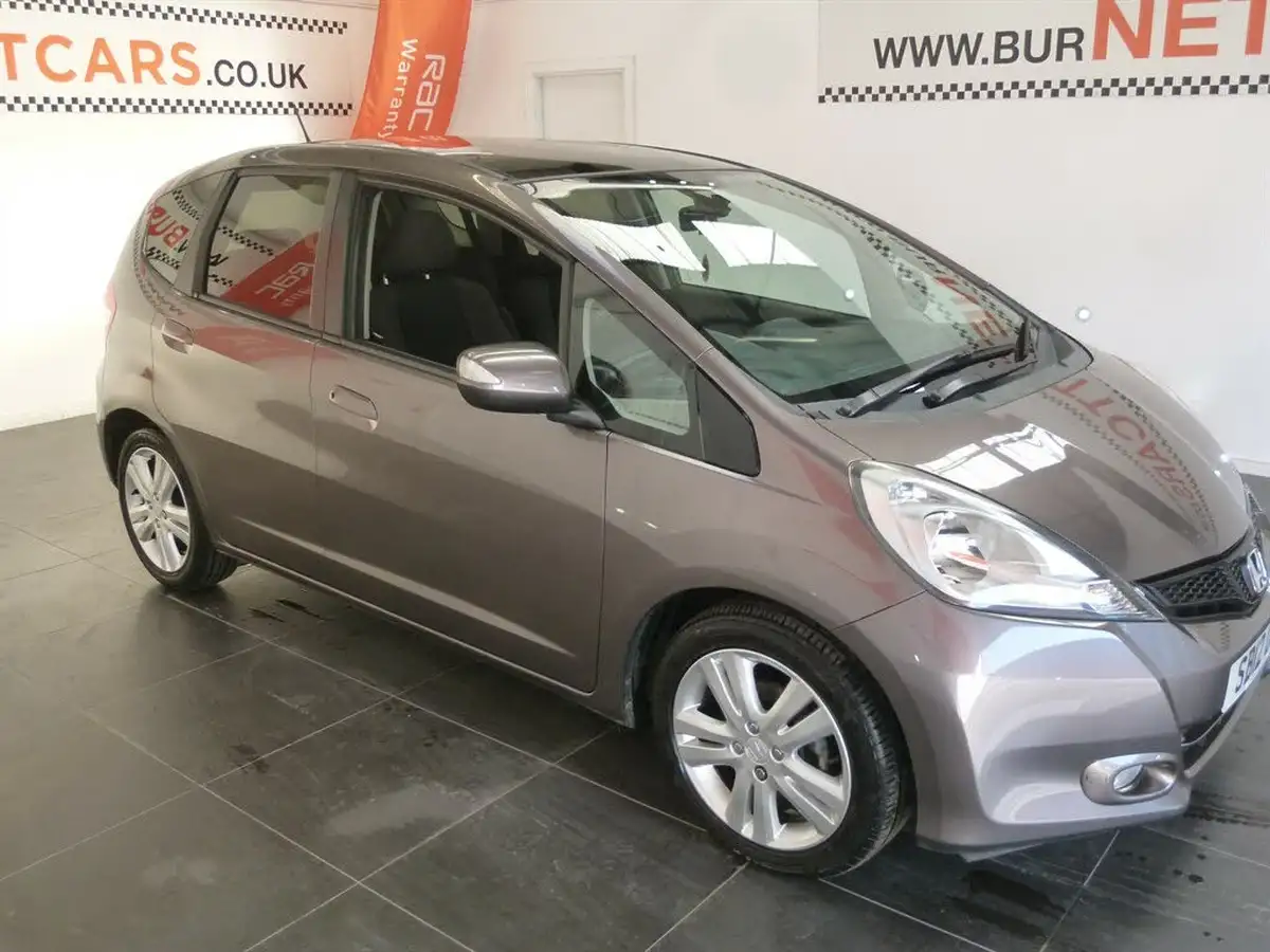 2012-honda-jazz-14-ex-big-11